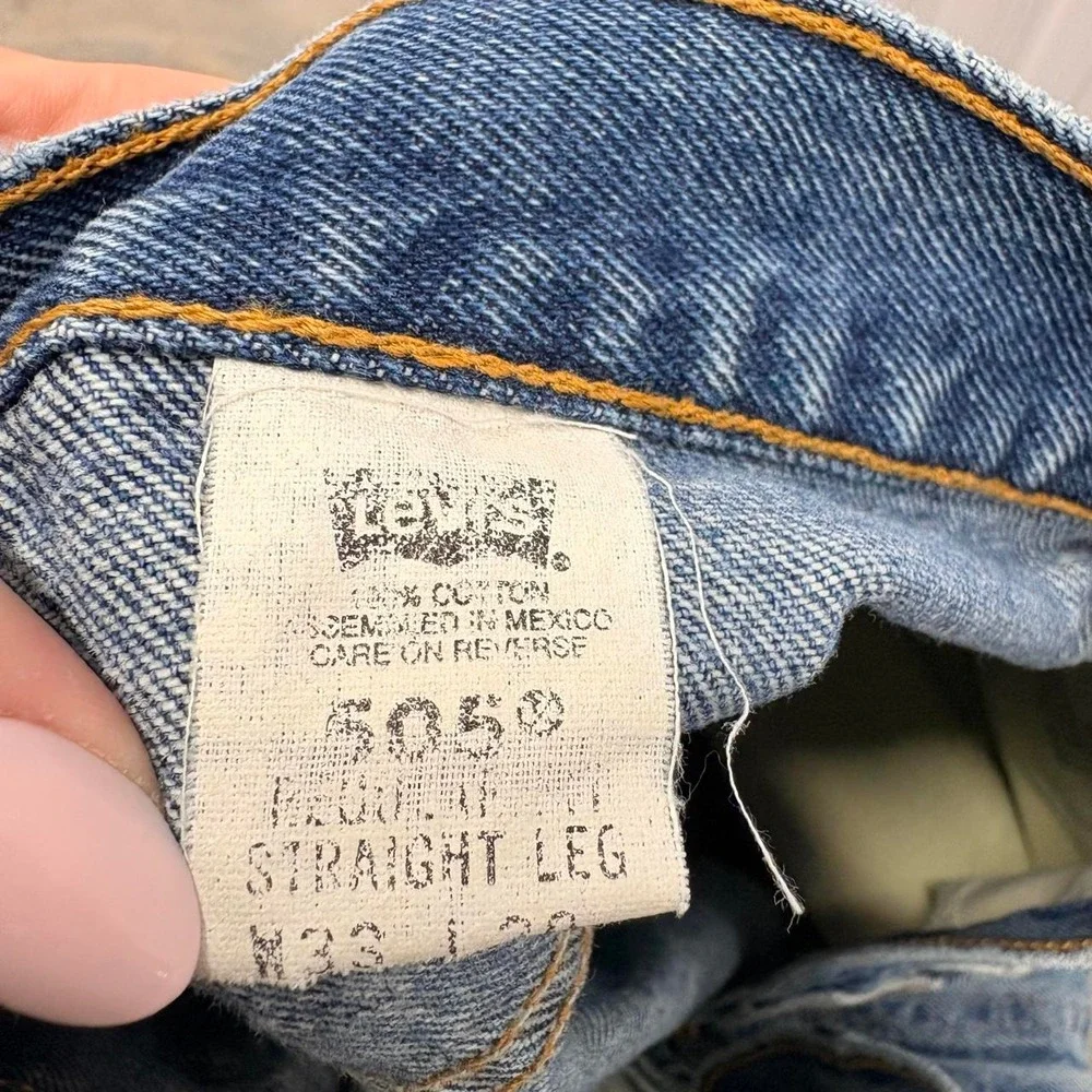 Levis 505 Mens Vintage 2000s Straight Leg Jeans W33 L30 Faded Distressed Y2K